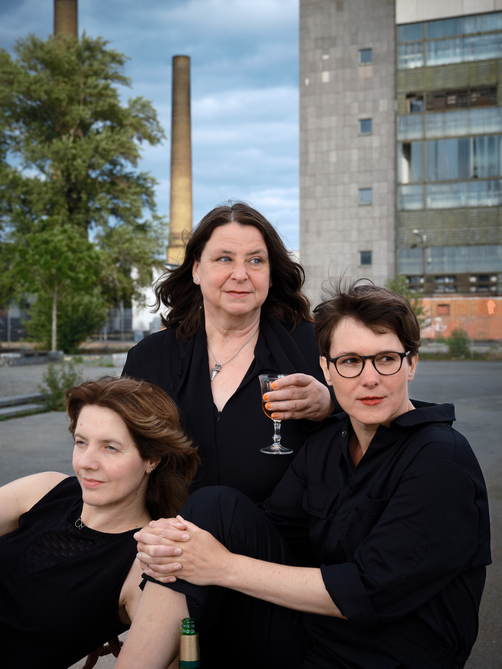 Szenische Lesung - Drei ostdeutsche Frauen betrinken sich und gründen den idealen Staat